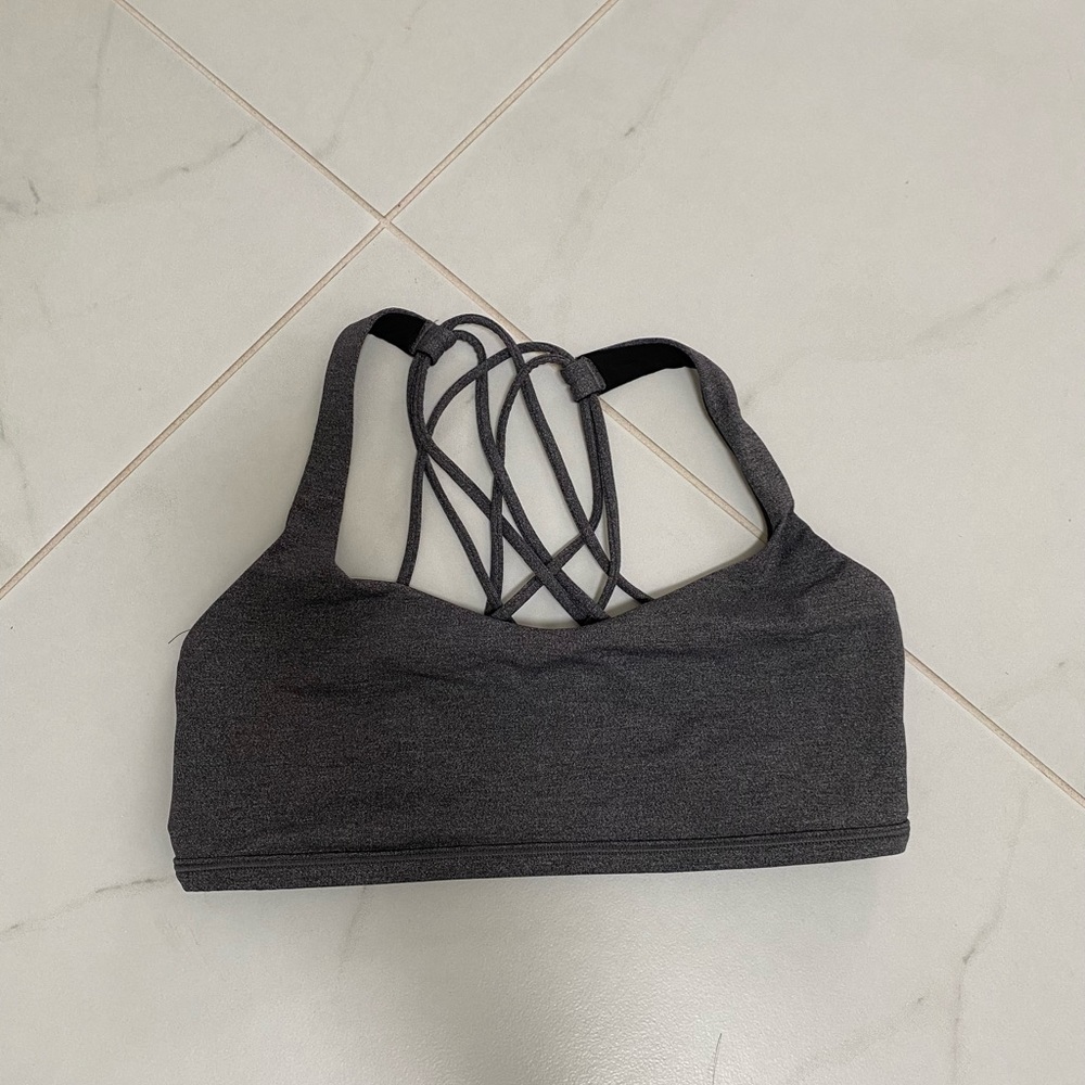 Lululemon grey sports bra